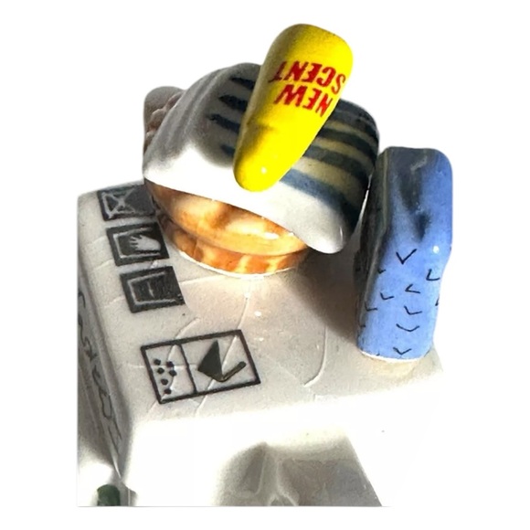 Bundle of 4 Tiny Cardew Teapots - Picture 10 of 15